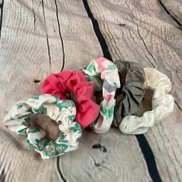 Set of 5 Handmade Scrunchies - Picture 3 of 7